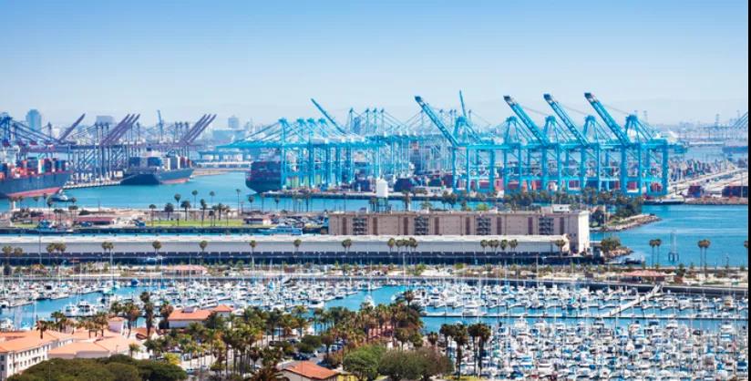 将持续拥堵到明年8月！集装箱船和货物淹没了长滩和洛杉矶港，2021年拥堵成常态化