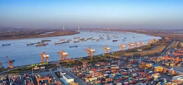 30亿吨！长江干线年货物吞吐量创历史新高