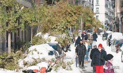 注意!渤海海冰厚达1米港口封航24小时;暴风雪横扫西班牙交通瘫痪!