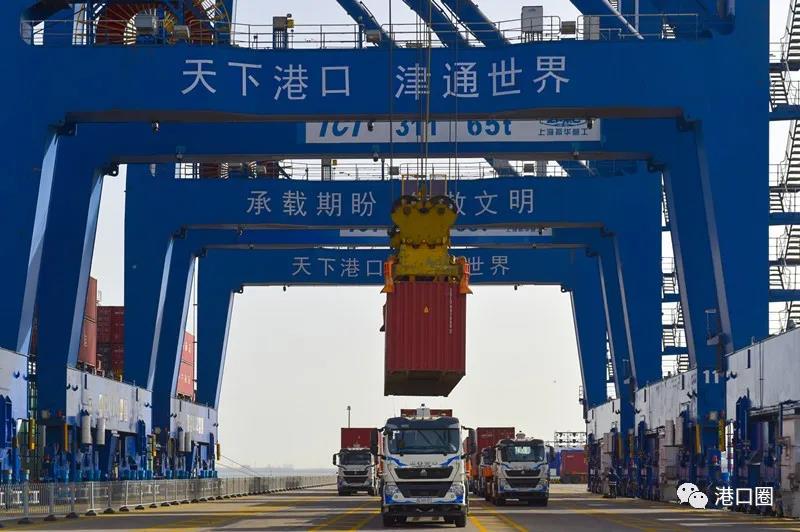 全球首创传统集装箱码头全流程自动化升级改造项目，在天津港全面运营