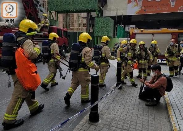 突发！香港铜锣湾世贸中心发生大火！