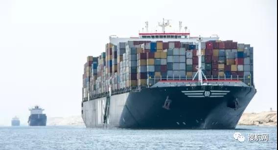 苏伊士运河报告船舶过境次数和运河收入均创纪录，将提高船舶过境费