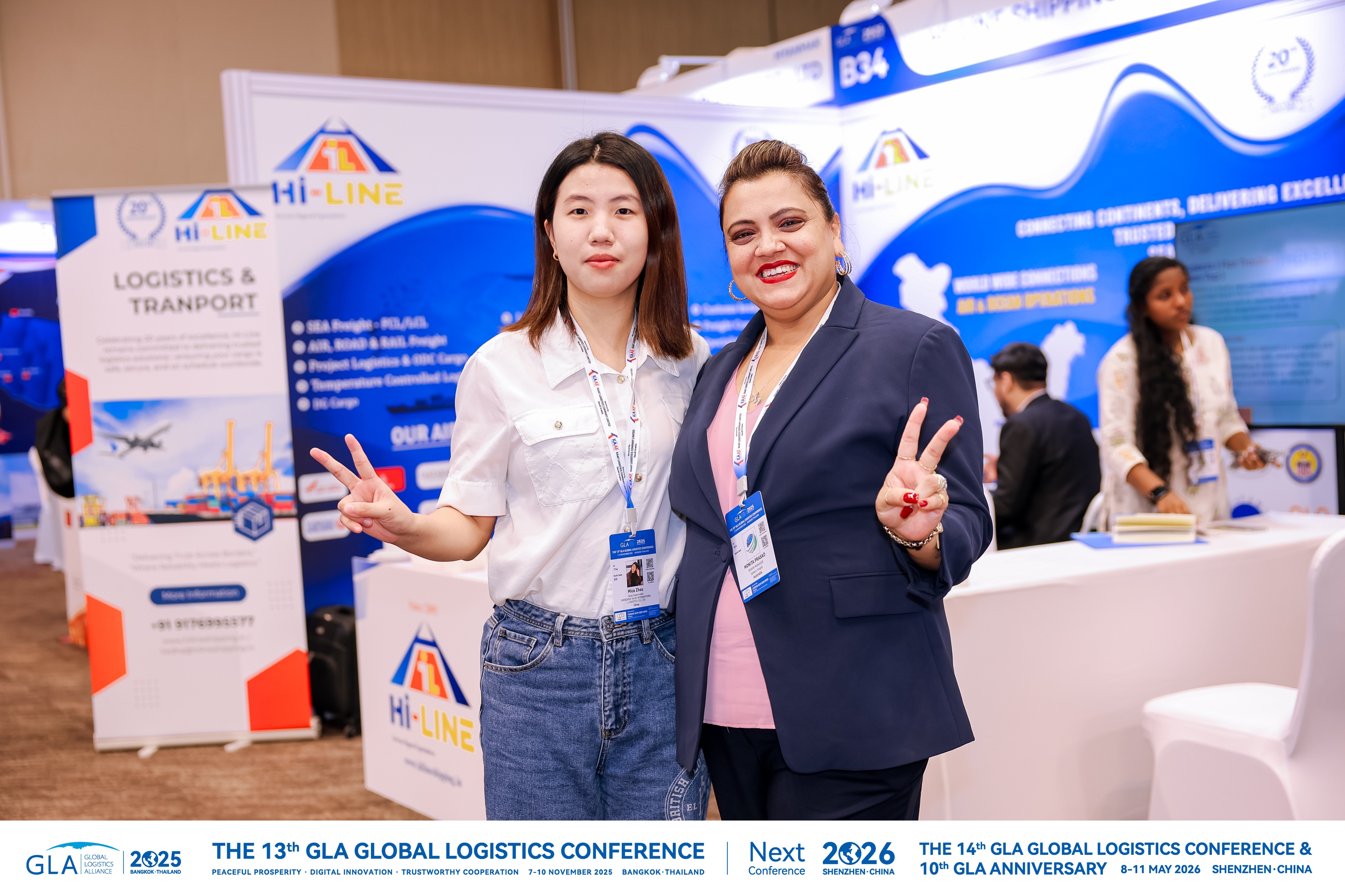 太捷业务员与国际客户的友好交流